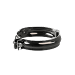 Lietvamzdžio apkaba, 90 mm. Juoda metalinė lietvamzdžio tvirtinimo detalė.