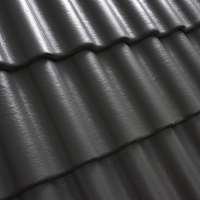 Tamsiai pilkos spalvos Benders Palema Candor betoninės čerpės stogo danga.